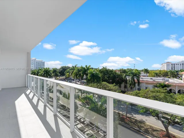 $18,000 | 220 Southeast Mizner Boulevard, Unit 506, Boca Raton, FL 33432