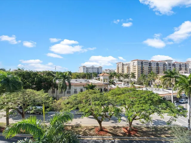 $18,000 | 220 Southeast Mizner Boulevard, Unit 506, Boca Raton, FL 33432