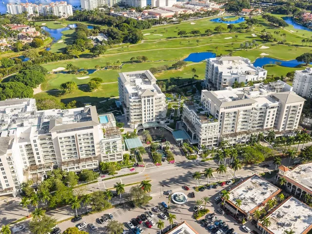 $18,000 | 220 Southeast Mizner Boulevard, Unit 506, Boca Raton, FL 33432