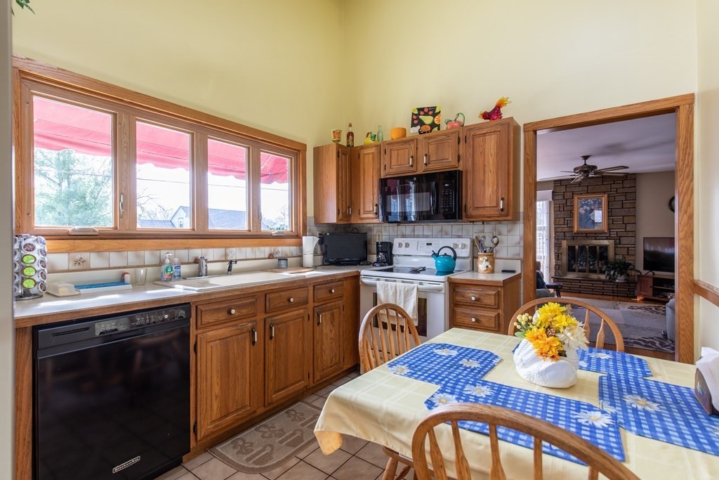 97 Huard Street Fall River, MA 02721 - Photo 3 of 8 Gallery Image 3