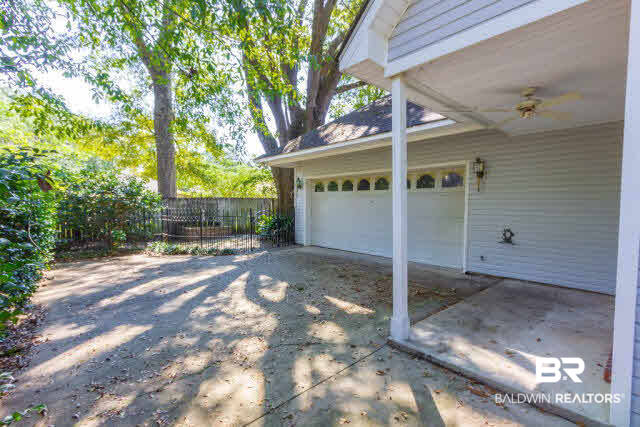 809 Henckley Avenue Mobile, AL 36609 - Photo 38 of 39 With Ceiling Fan