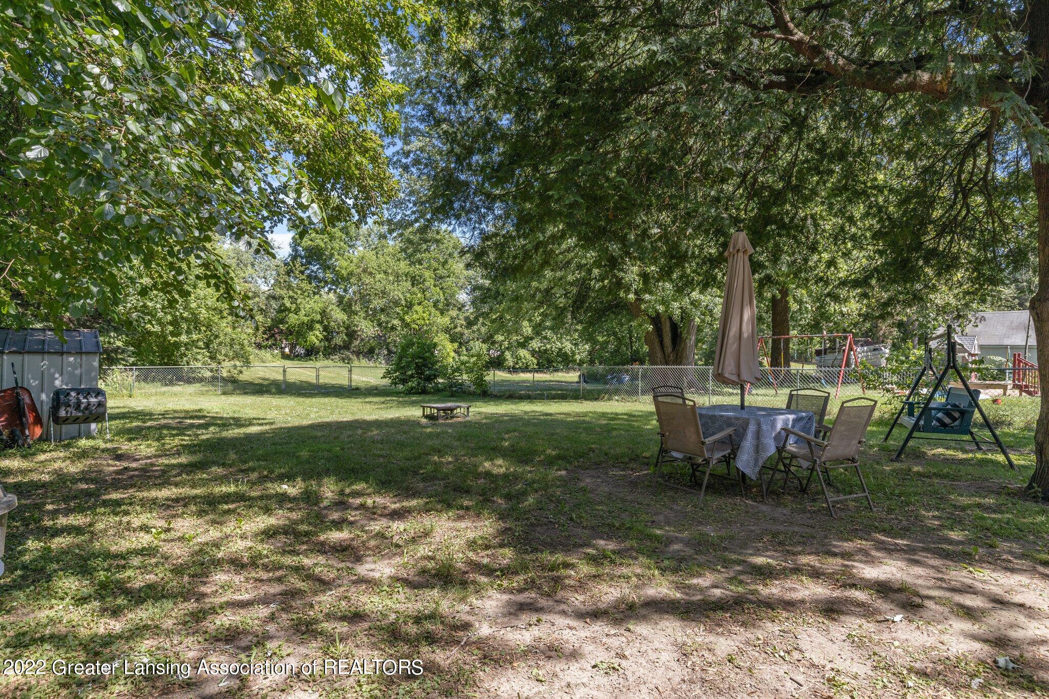 1014 Clark Road Lansing, MI 48917 - Photo 19 of 21 6-web-or-mls-1P6A8583