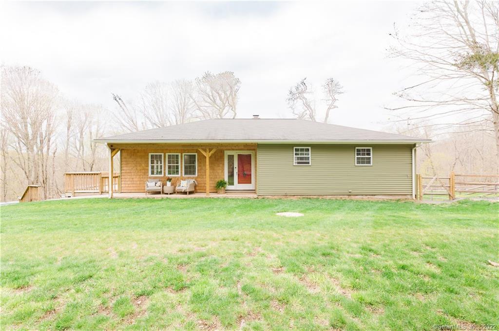 83 Riggs Street Oxford, CT 06478 - Photo 1 of 1 Gallery Image 1