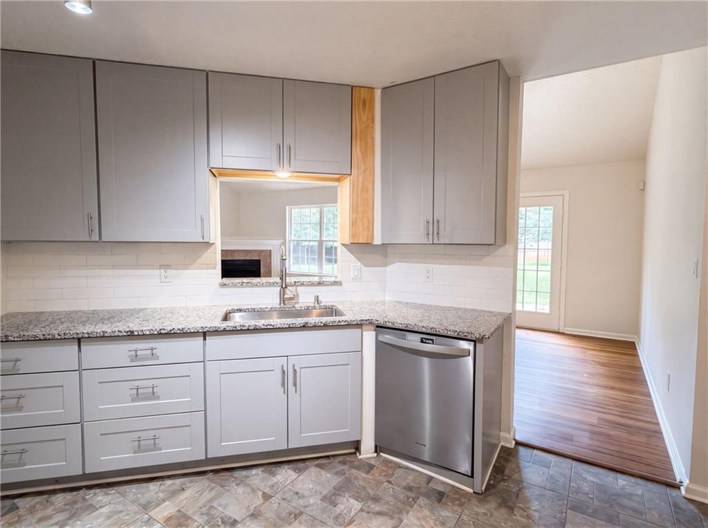 305 Cobb Court Hampton, GA 30228 - Photo 21 of 27