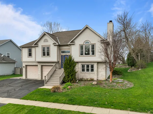 $524,900 | 198 Lynne Drive, Twin Lakes, WI 53181