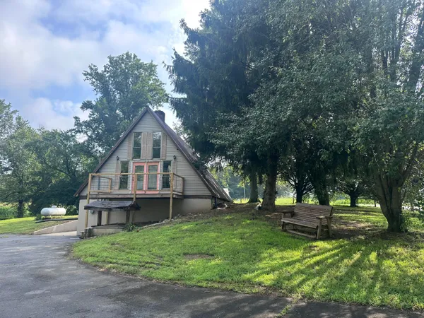 $185,000 | 1865 Blair School Road, Russell Springs, KY 42642