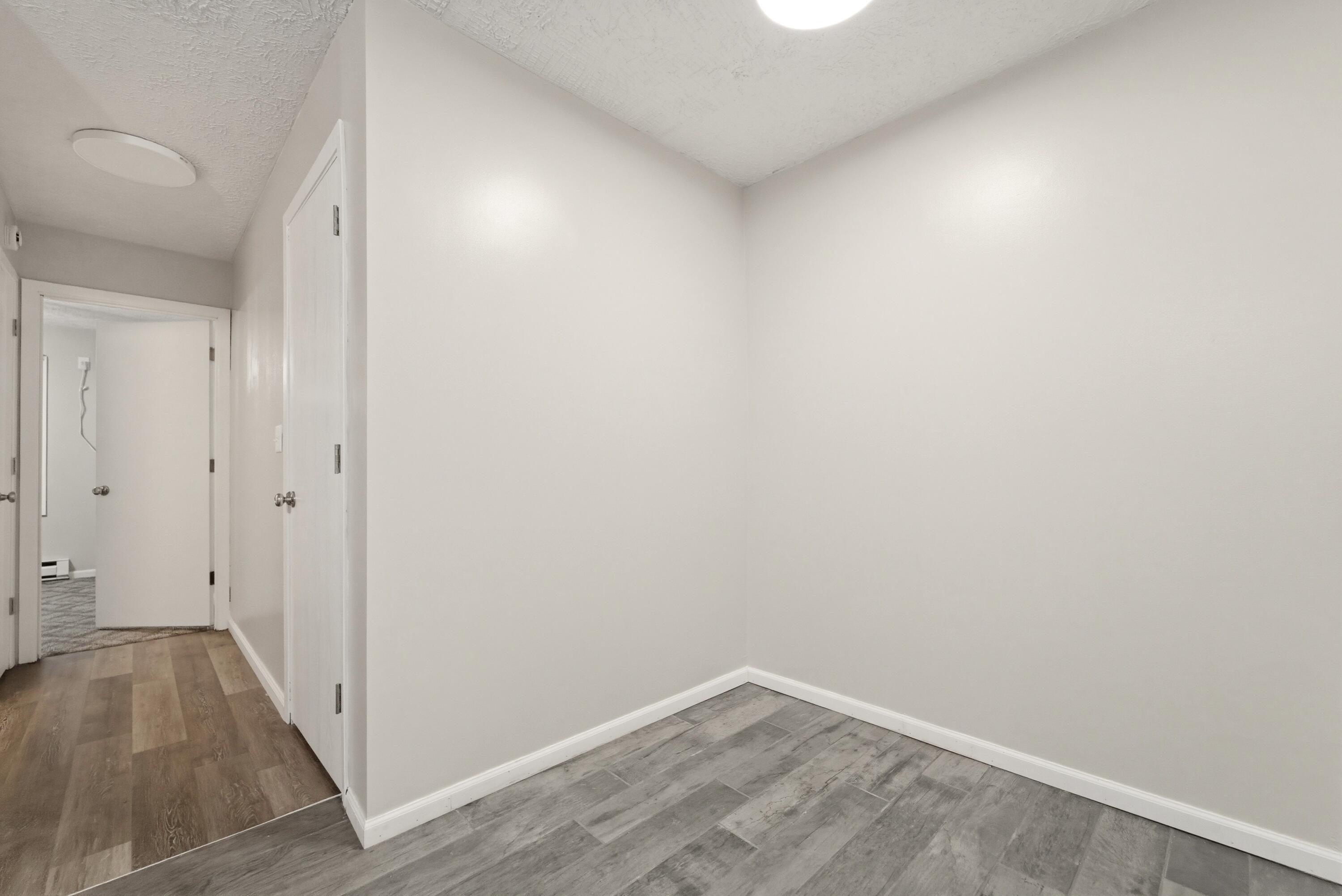 140 Sycamore Court, Unit 142 Hebron, IN 46341 - Photo 6 of 11 a view of small space