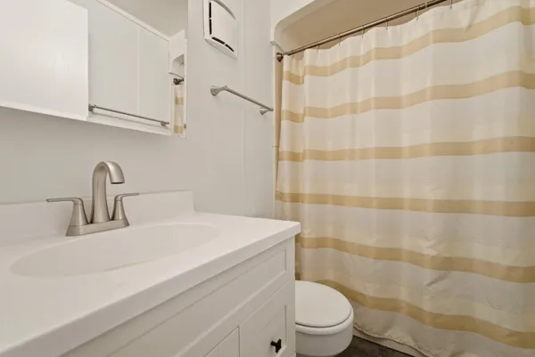 $995 | 140 Sycamore Court, Unit 142, Hebron, IN 46341