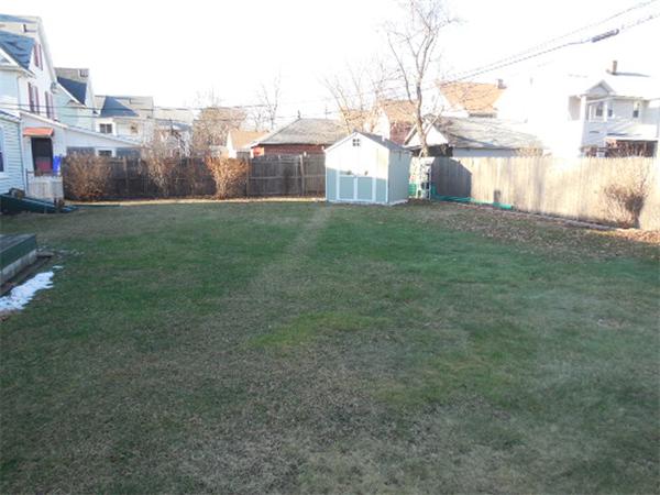119 Clantoy Street Springfield, MA 01104 - Photo 16 of 22 Gallery Image 16