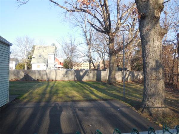 119 Clantoy Street Springfield, MA 01104 - Photo 18 of 22 Gallery Image 18