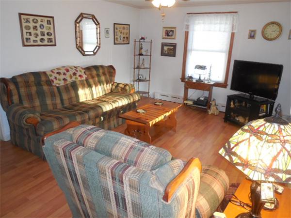 119 Clantoy Street Springfield, MA 01104 - Photo 3 of 22 Gallery Image 3