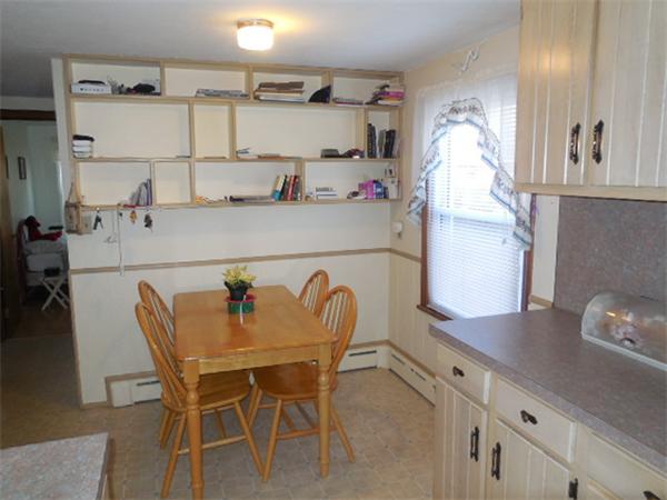 119 Clantoy Street Springfield, MA 01104 - Photo 4 of 22 Gallery Image 4