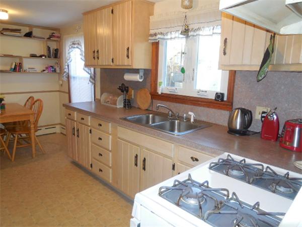 119 Clantoy Street Springfield, MA 01104 - Photo 5 of 22 Gallery Image 5