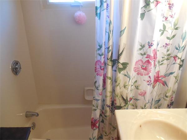 119 Clantoy Street Springfield, MA 01104 - Photo 10 of 22 Gallery Image 10