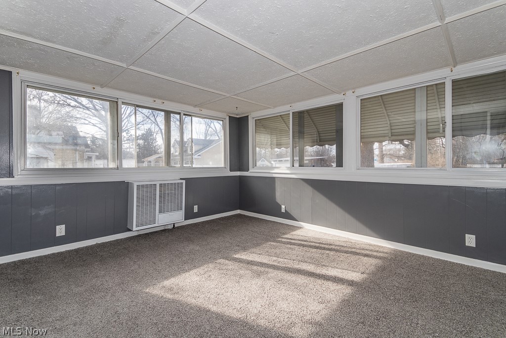 1608 Overbrook Road Cleveland, OH 44124 - Photo 8 of 31