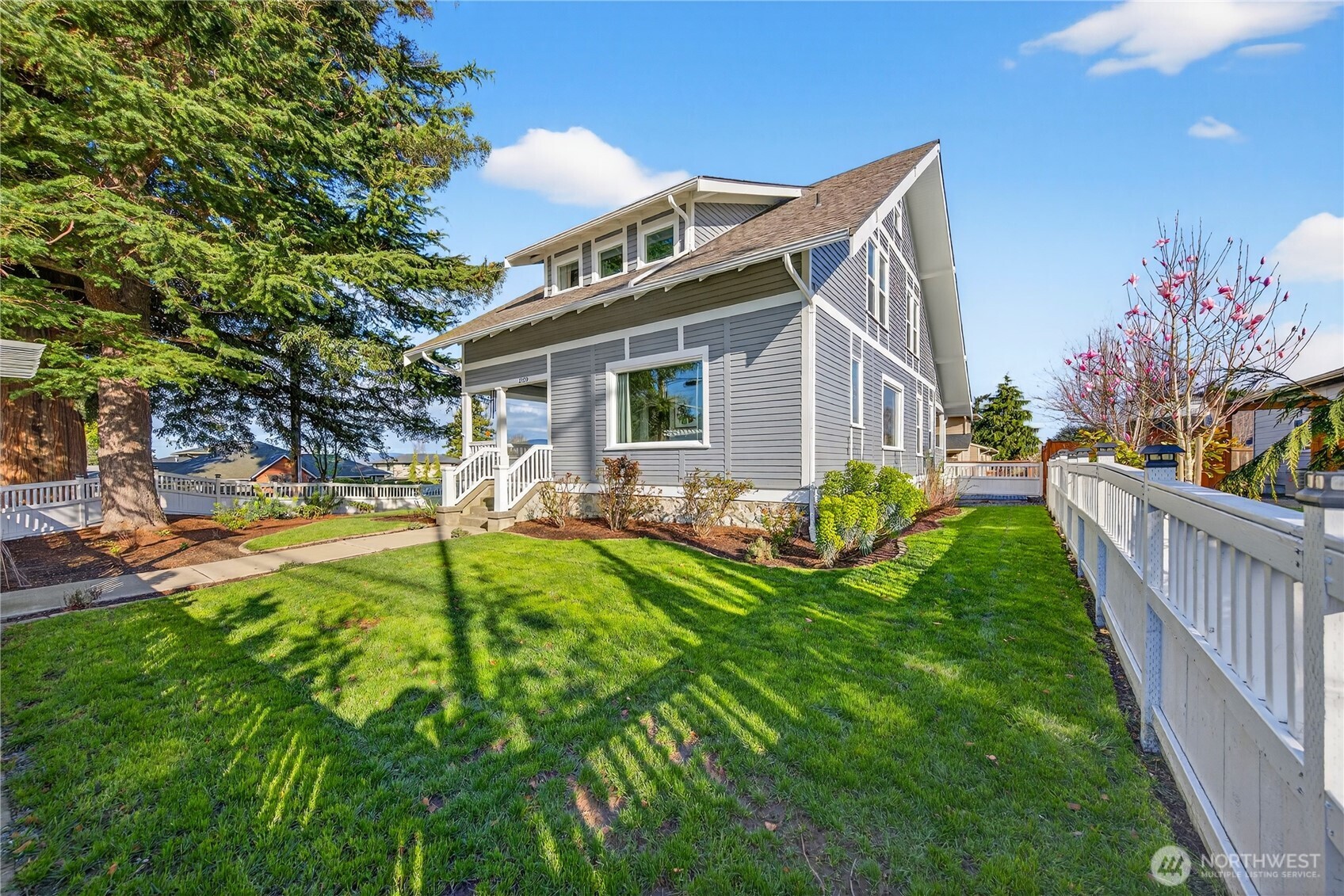 2120 12th Street Anacortes, WA 98221 - Photo 4 of 40