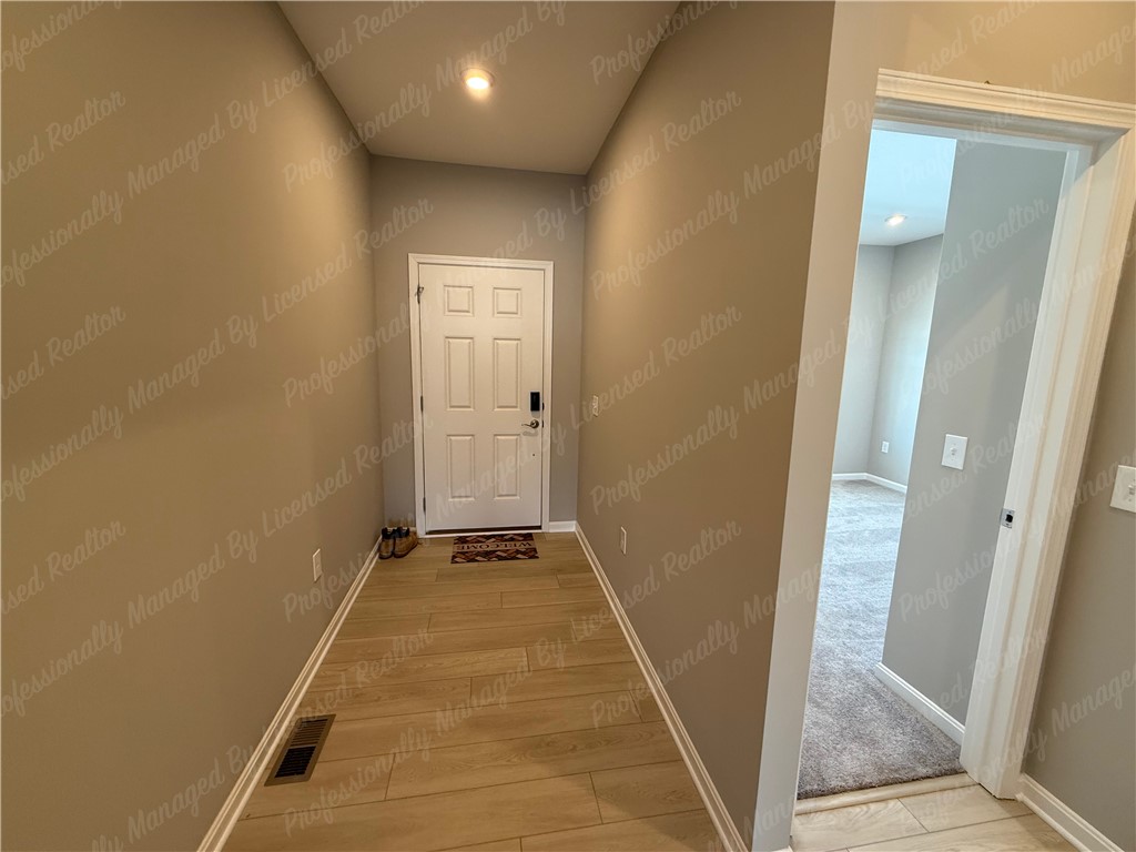 141 Kenneth Hamilton Way Yellow Springs, OH 45387 - Photo 3 of 44