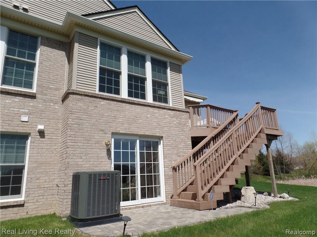 1910 Dunham Drive, Unit 11 Rochester, MI 48306 - Photo 6 of 58 SAM_1312.JPG