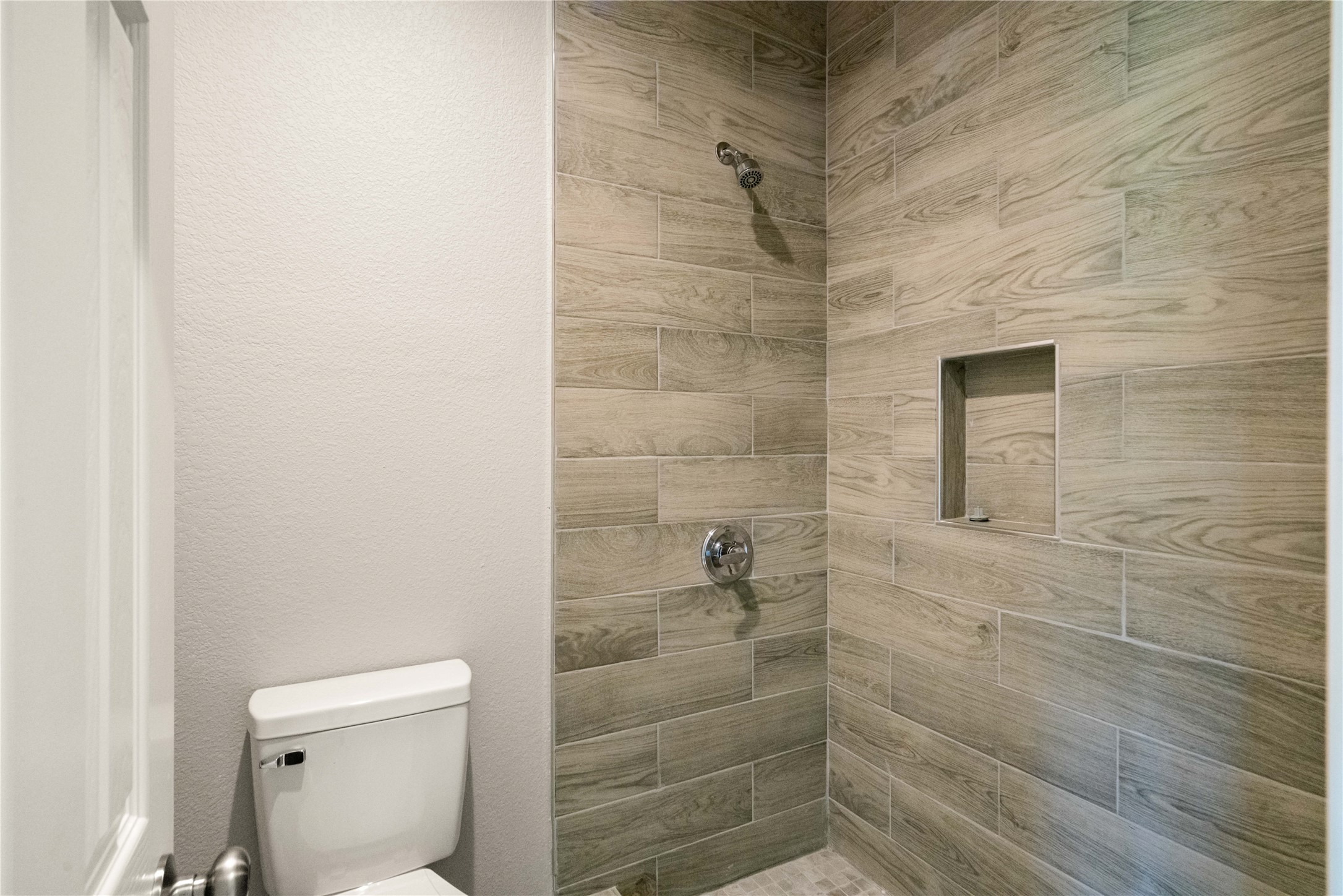 8435 Harmony Road, Unit B Houston, TX 77049 - Photo 18 of 30 Gallery Image 18