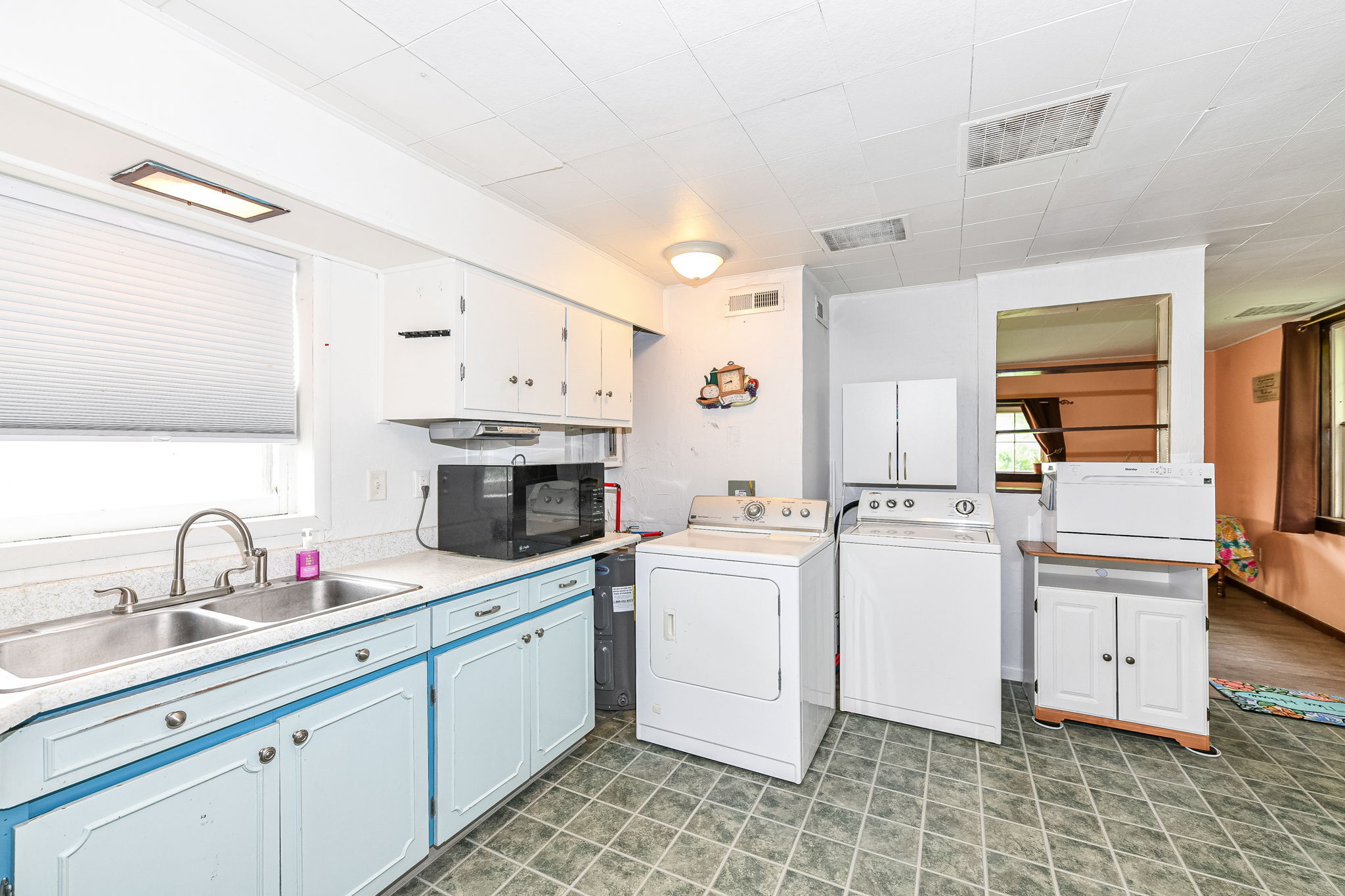 315 South Adams Street Pendleton, IN 46064 - Photo 12 of 24
