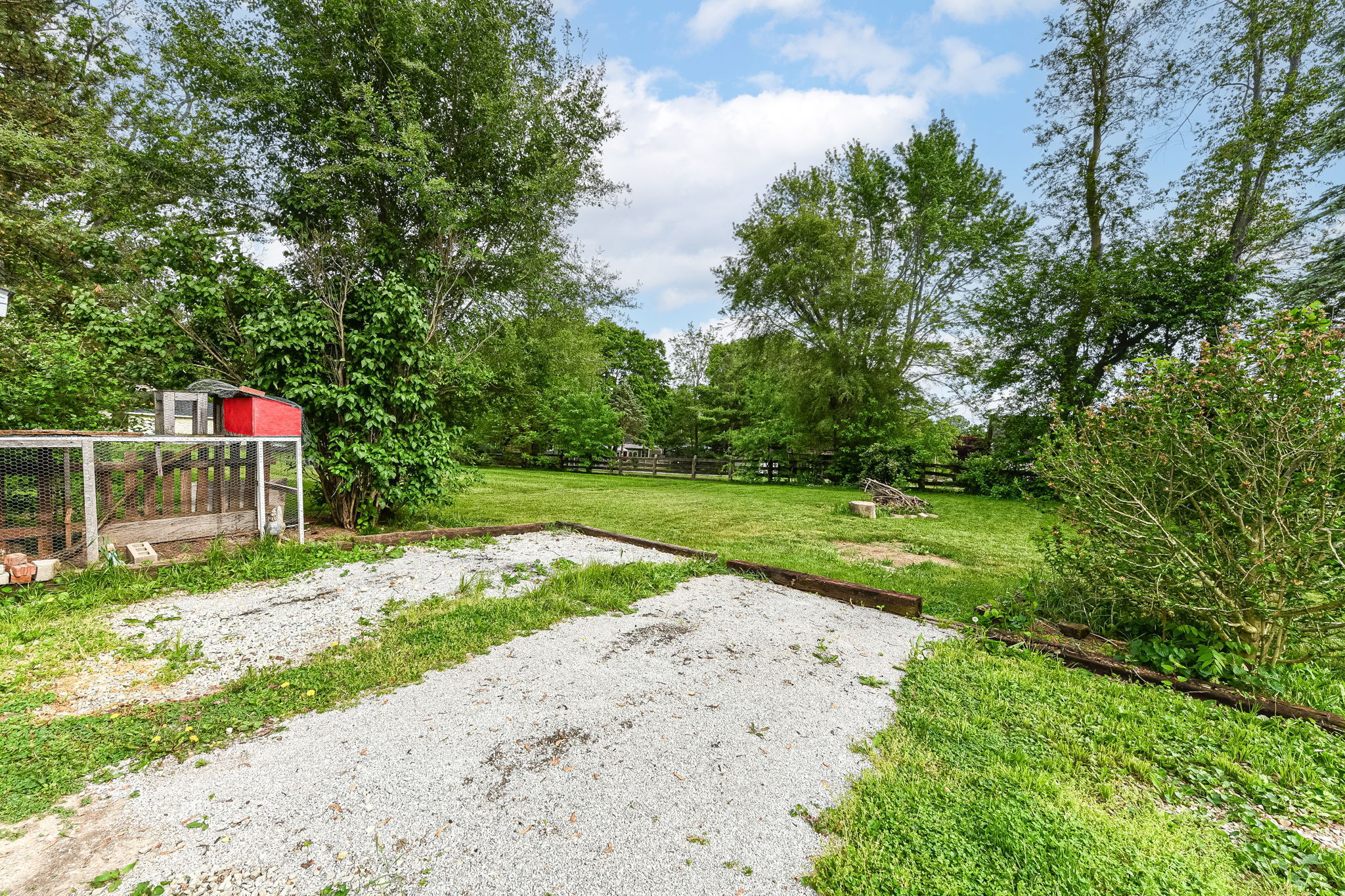 315 South Adams Street Pendleton, IN 46064 - Photo 5 of 24