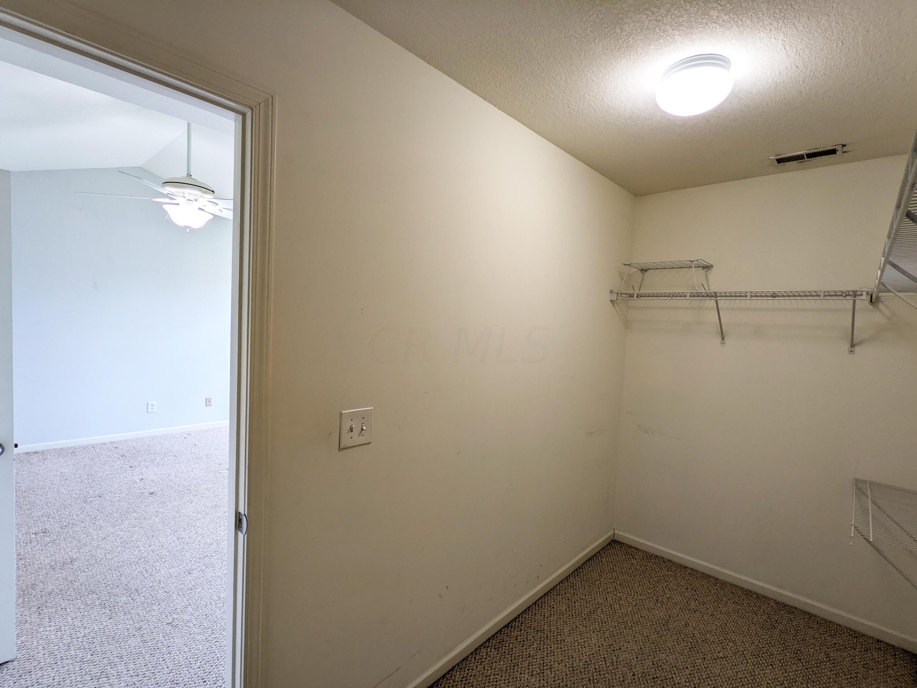 627 Herman Road Columbus, OH 43230 - Photo 19 of 33 18-MasterBedWakInCloset