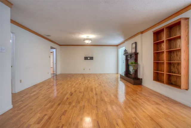 a view of an empty room with window