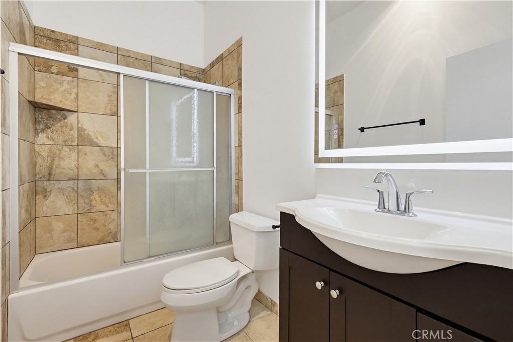 8328 Regents Road, Unit 1F San Diego, CA 92122 - Photo 14 of 23