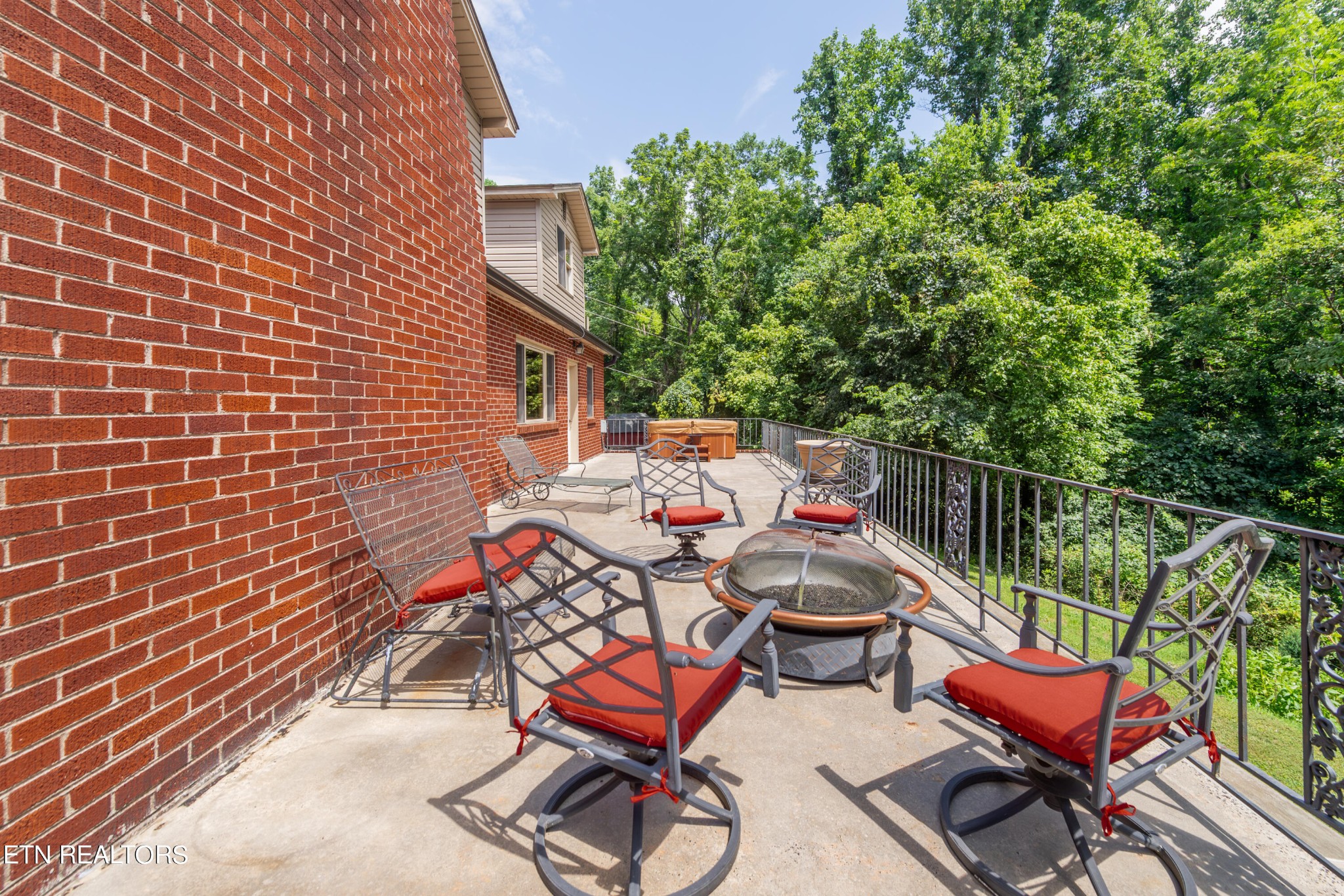 300 Bluff Road Kingston, TN 37763 - Photo 12 of 40 Gallery Image 12