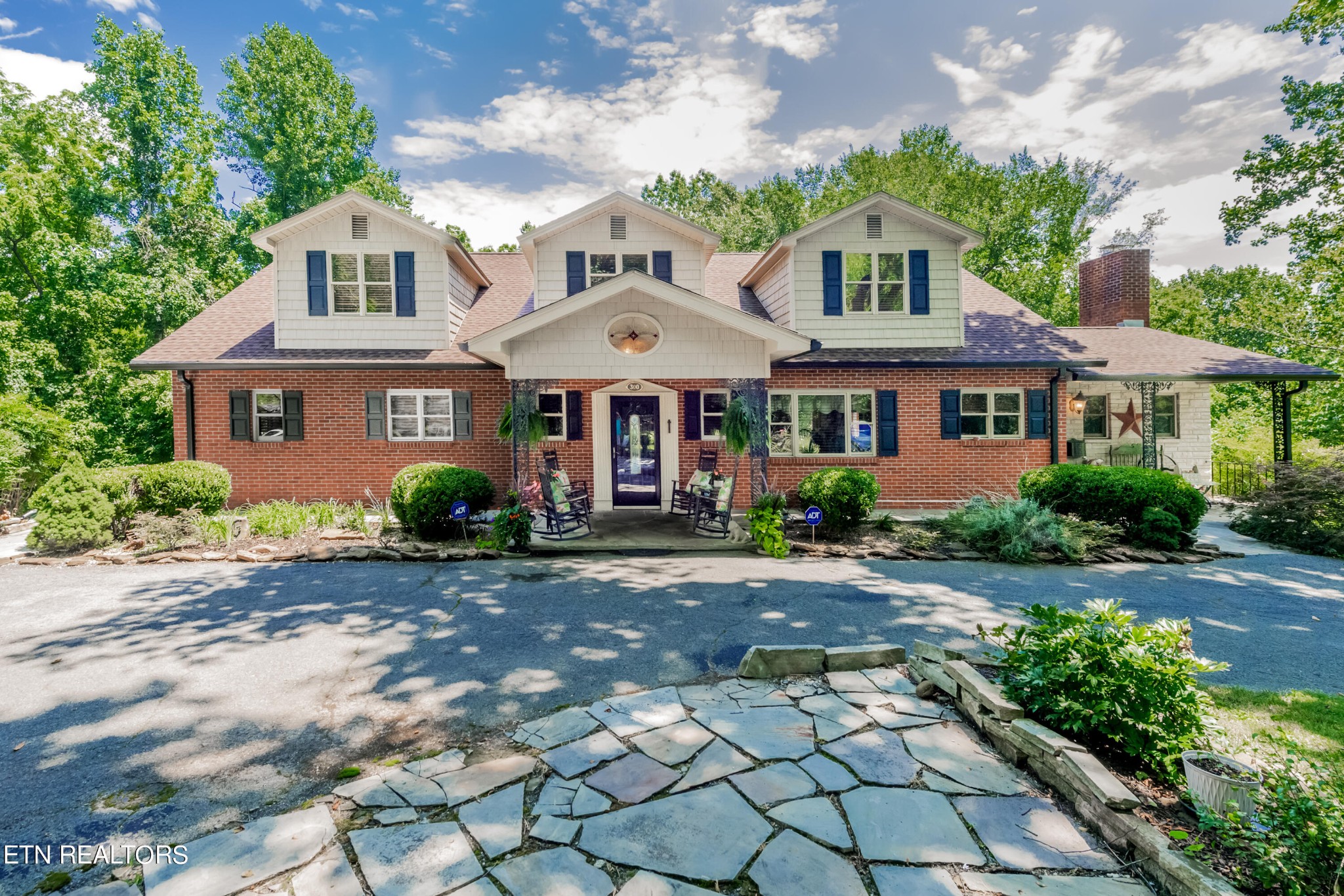 300 Bluff Road Kingston, TN 37763 - Photo 2 of 40 Gallery Image 2