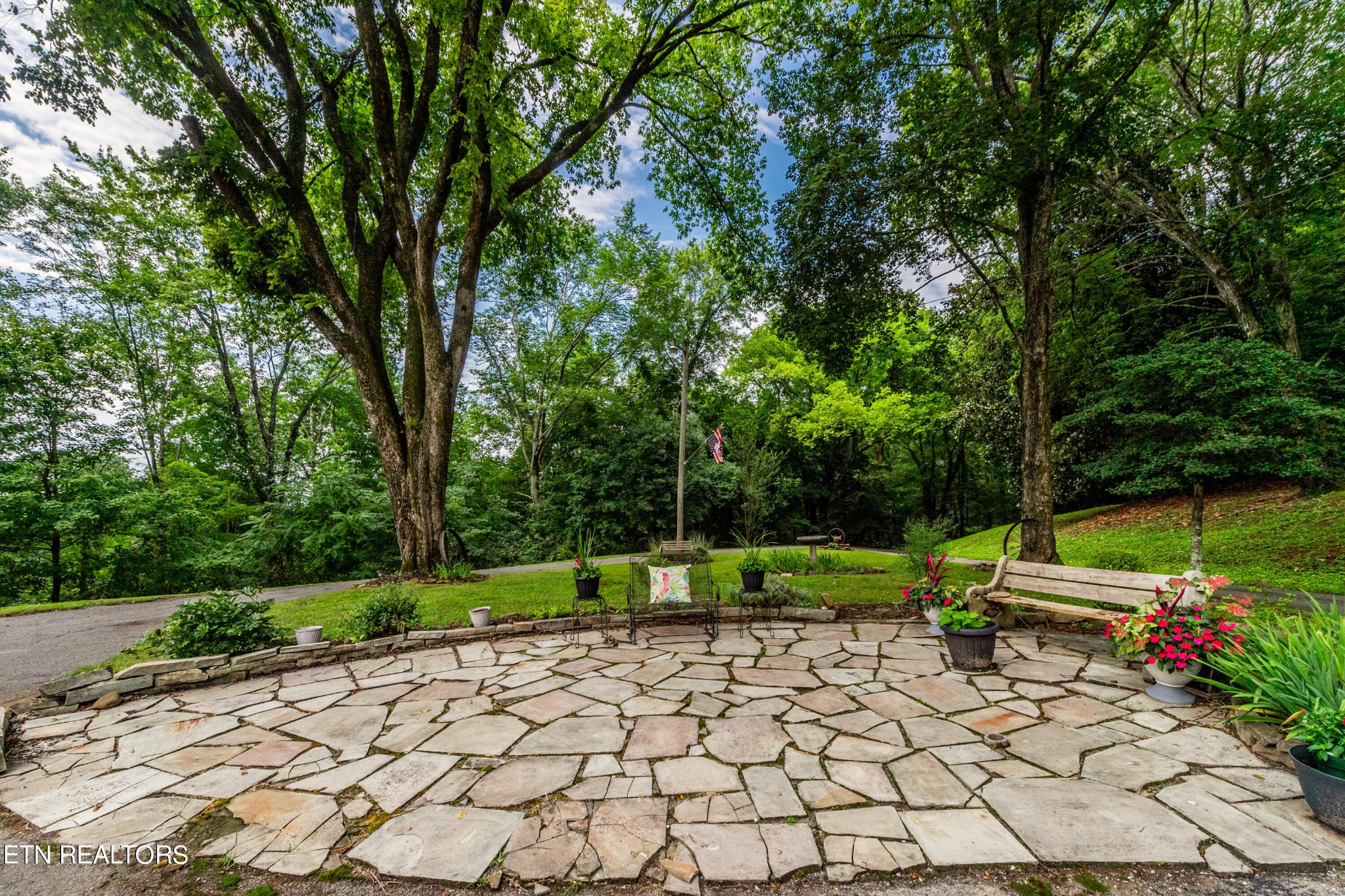 300 Bluff Road Kingston, TN 37763 - Photo 3 of 40 Gallery Image 3