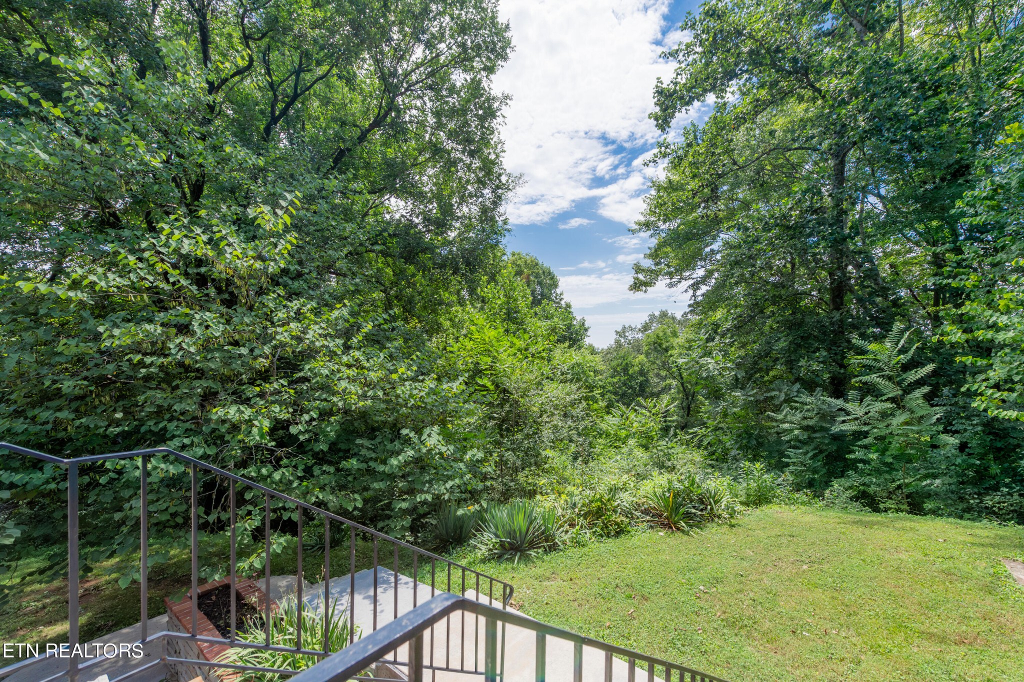 300 Bluff Road Kingston, TN 37763 - Photo 36 of 40 Gallery Image 36