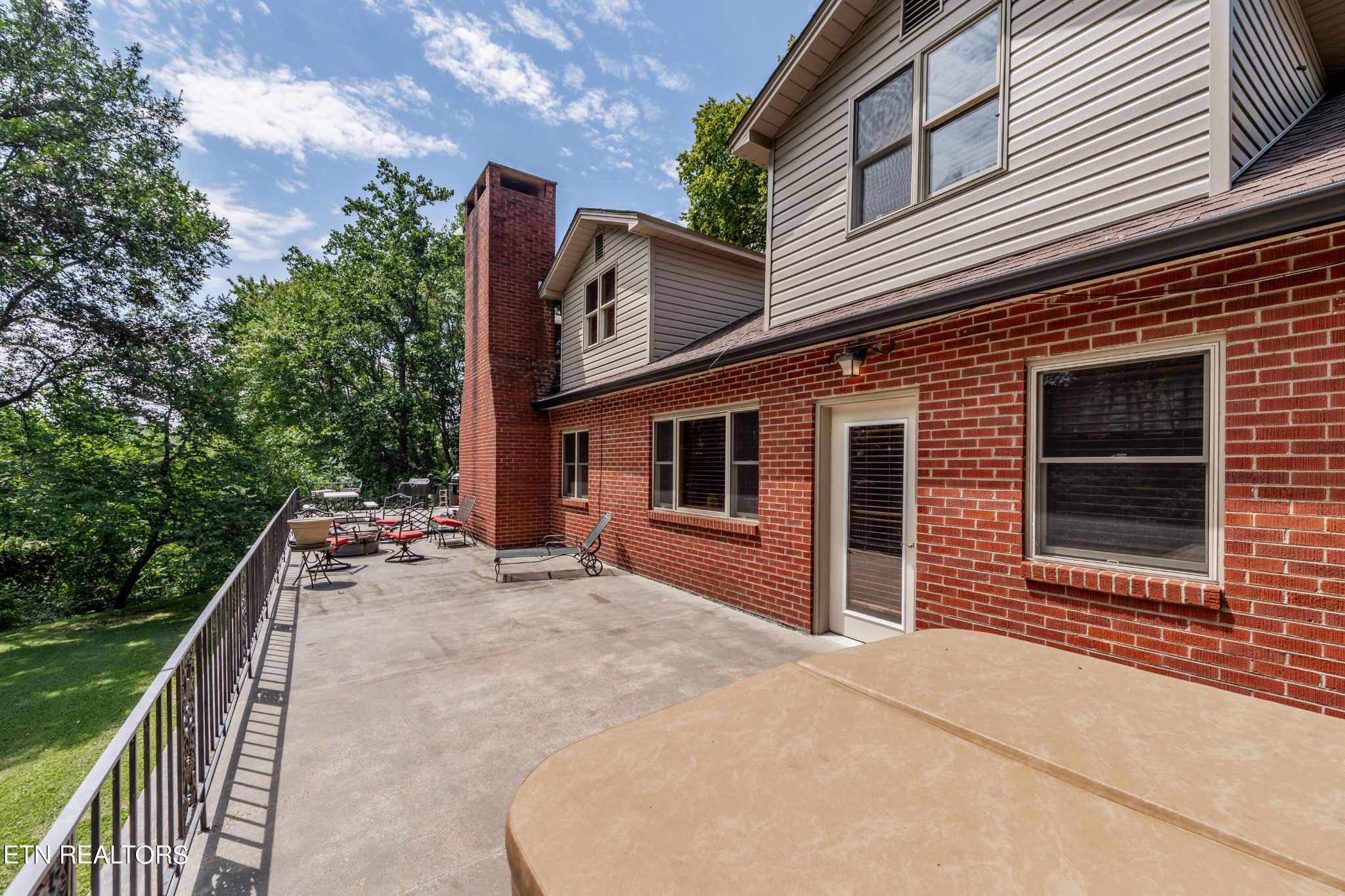 300 Bluff Road Kingston, TN 37763 - Photo 10 of 40 Gallery Image 10