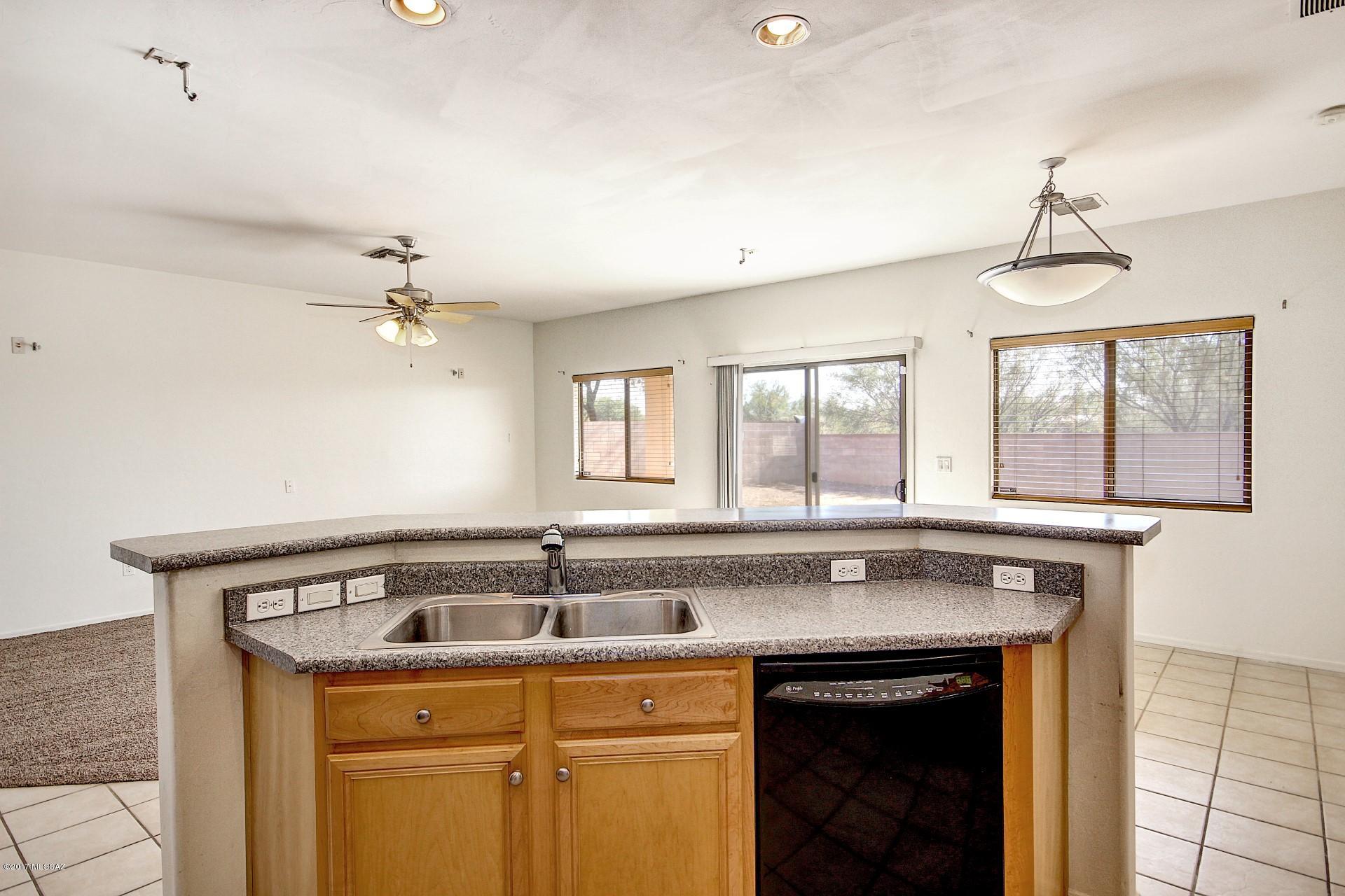 6397 West Sandpaper Tree Way Tucson, AZ 85757 - Photo 9 of 28