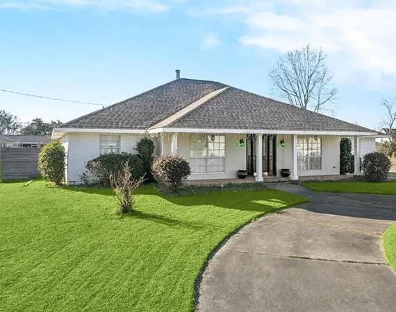 $318,000 | 112 Bedford Street, Laplace, LA 70068