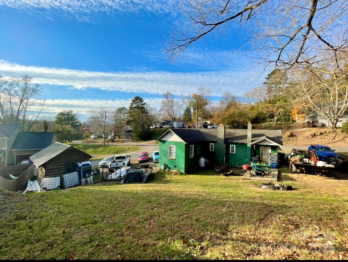 130 Lookout Road Asheville, NC 28804 - Photo 10 of 18 a view of a town with big houses