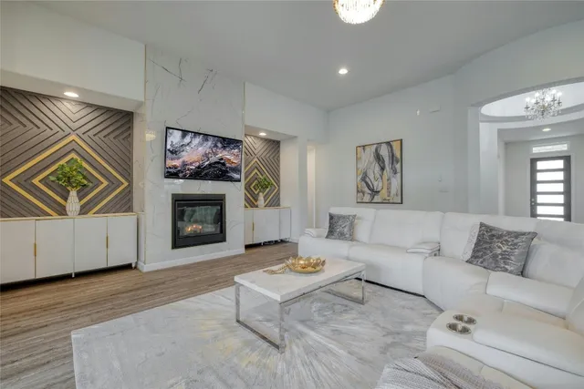 $3,995 | 409 Ocate Mesa Trail, Liberty Hill, TX 78642