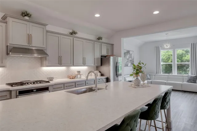 $3,995 | 409 Ocate Mesa Trail, Liberty Hill, TX 78642