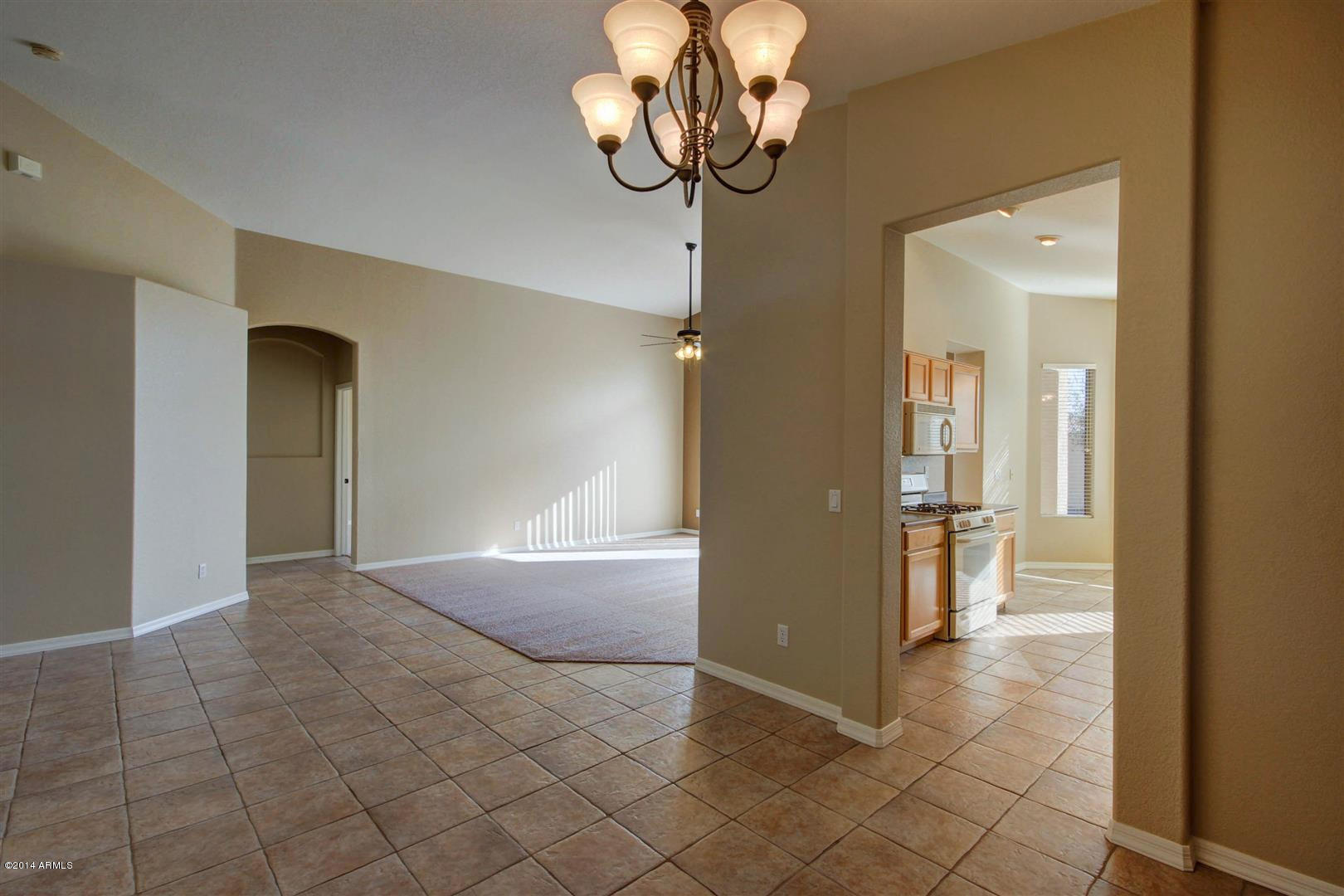 4279 East Walnut Road Gilbert, AZ 85298 - Photo 18 of 34 Dining Room