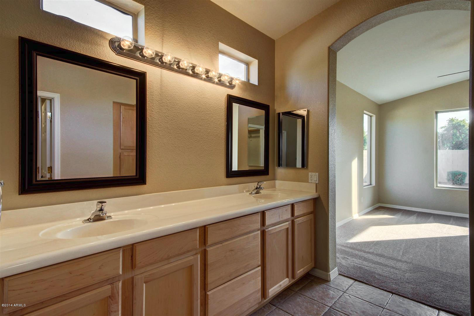 4279 East Walnut Road Gilbert, AZ 85298 - Photo 25 of 34 Master Bath