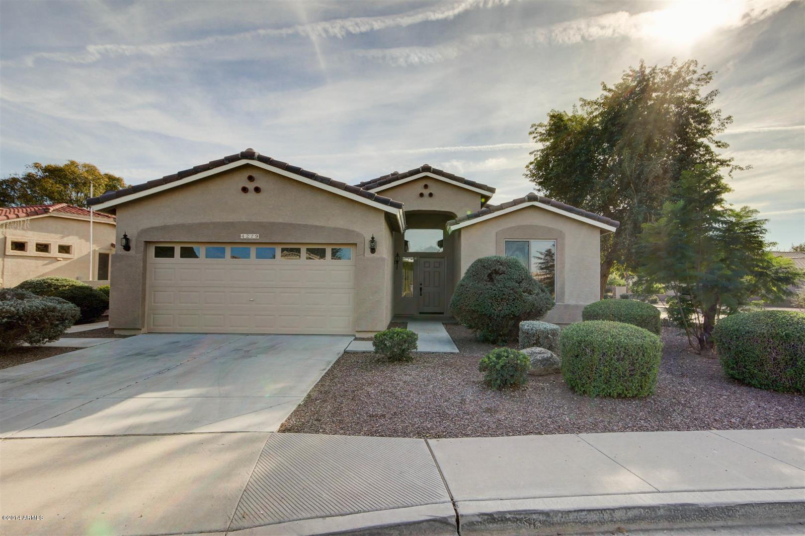 4279 East Walnut Road Gilbert, AZ 85298 - Photo 3 of 34 Front View