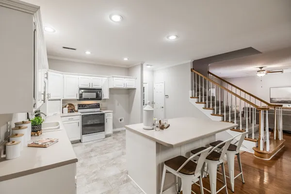 $379,900 | 113 Golf Club Lane, Unit 13, Springfield, TN 37172