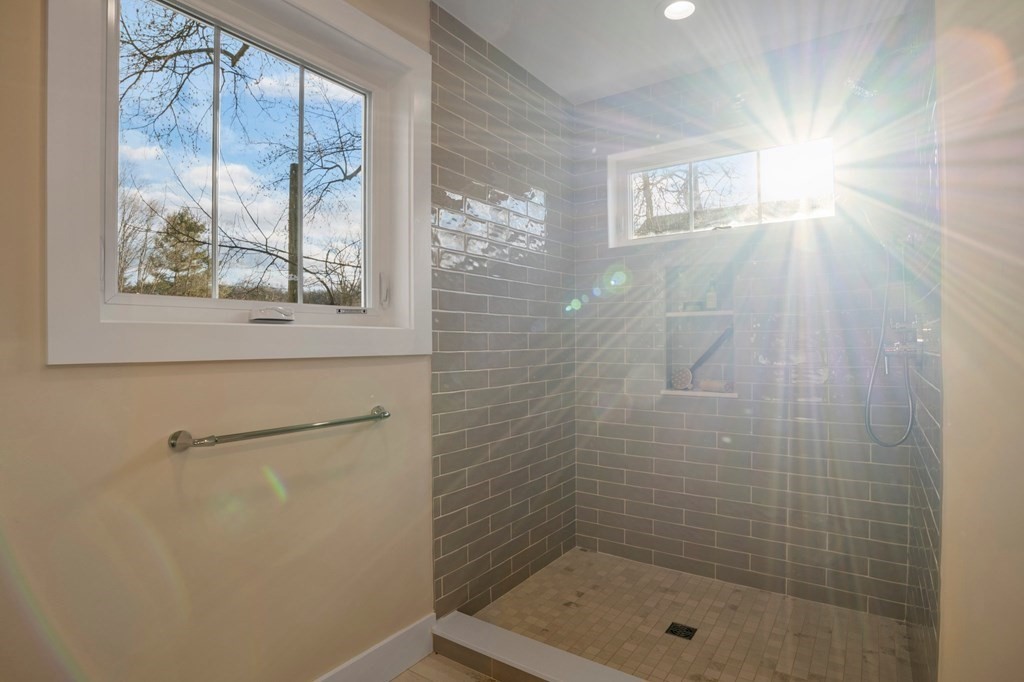 297 Riverside Drive Northampton, MA 01062 - Photo 25 of 32 a bathroom with a shower
