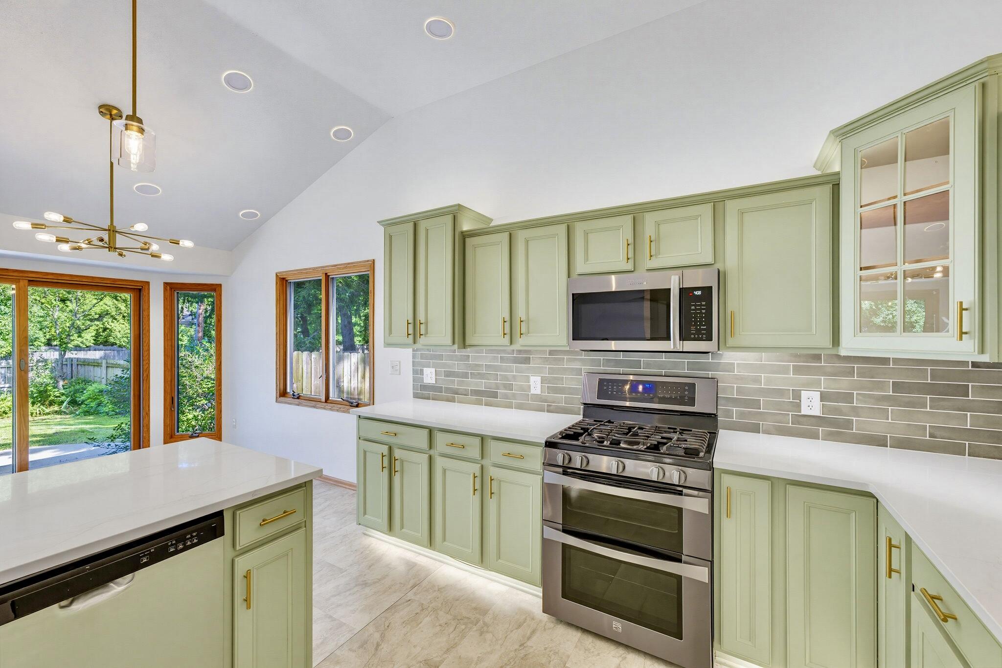 10063 64th Avenue Pleasant Prairie, WI 53158 - Photo 11 of 45 IMG_3639
