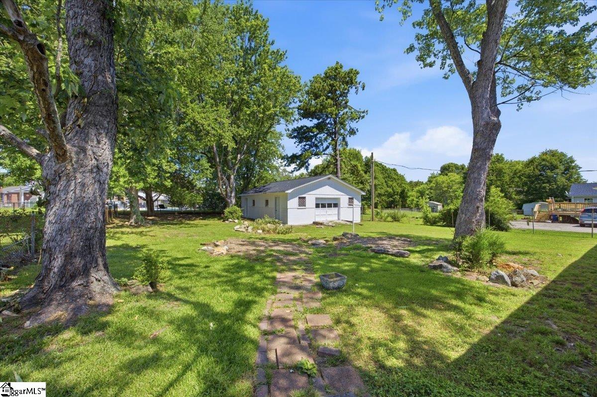 15 Duncan Road Greenville, SC 29617 - Photo 19 of 29