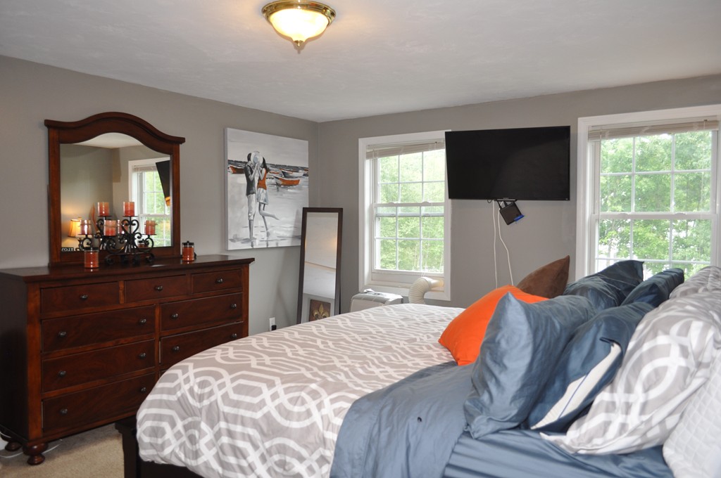 159 Gray Road Templeton, MA 01468 - Photo 12 of 26