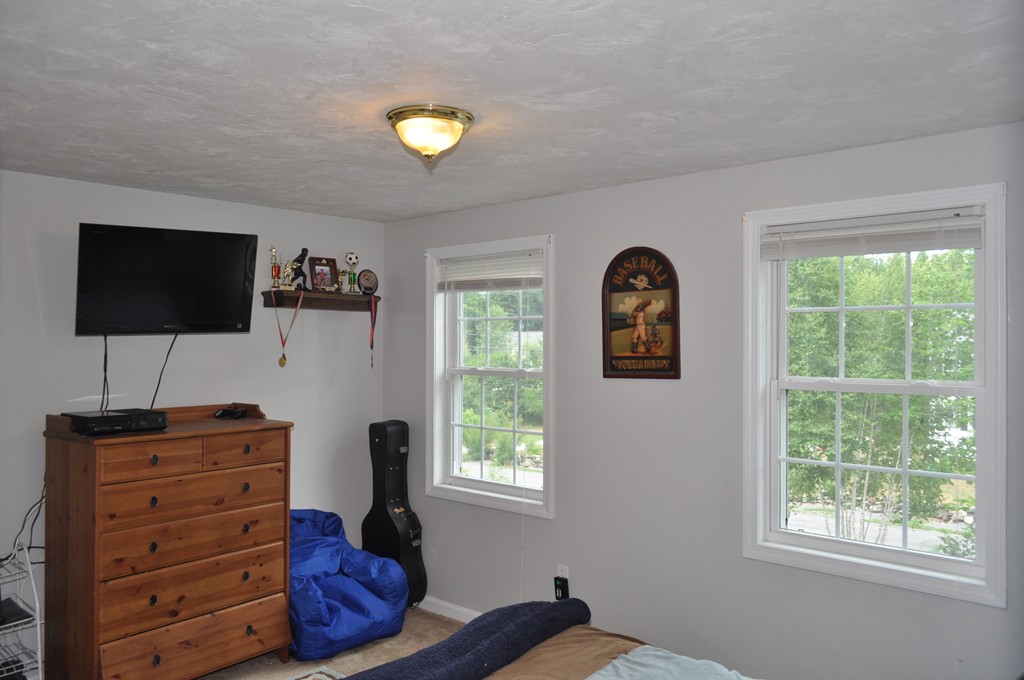 159 Gray Road Templeton, MA 01468 - Photo 14 of 26