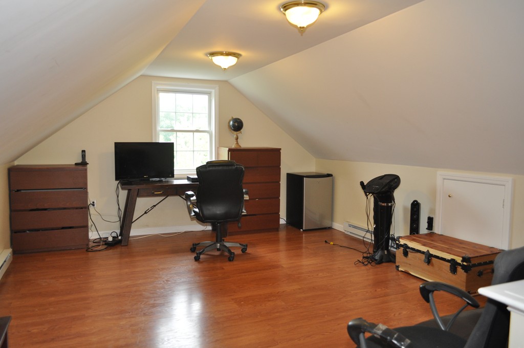 159 Gray Road Templeton, MA 01468 - Photo 16 of 26