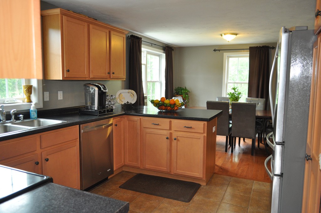 159 Gray Road Templeton, MA 01468 - Photo 4 of 26