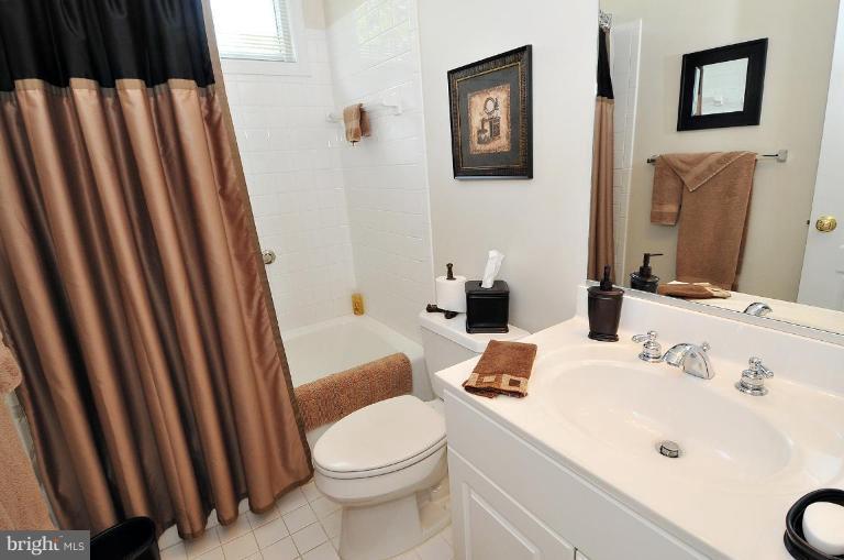 10935 Liberty Road Randallstown, MD 21133 - Photo 25 of 30 Bath #2